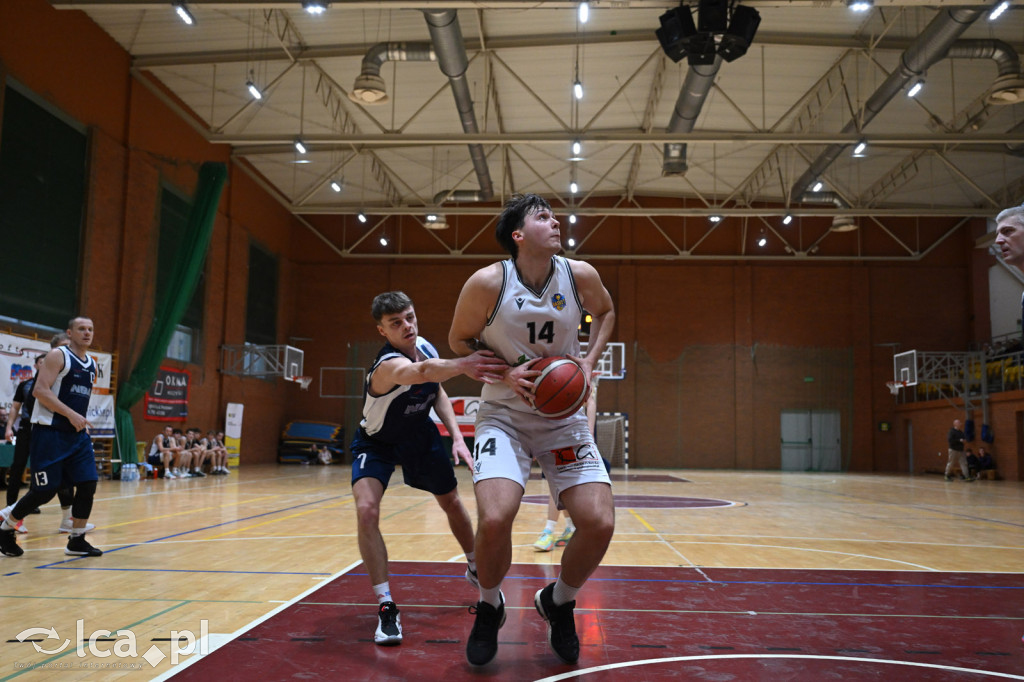 Dominacja Lwów na Piekarach – pewne zwycięstwo KS Basket Legnica