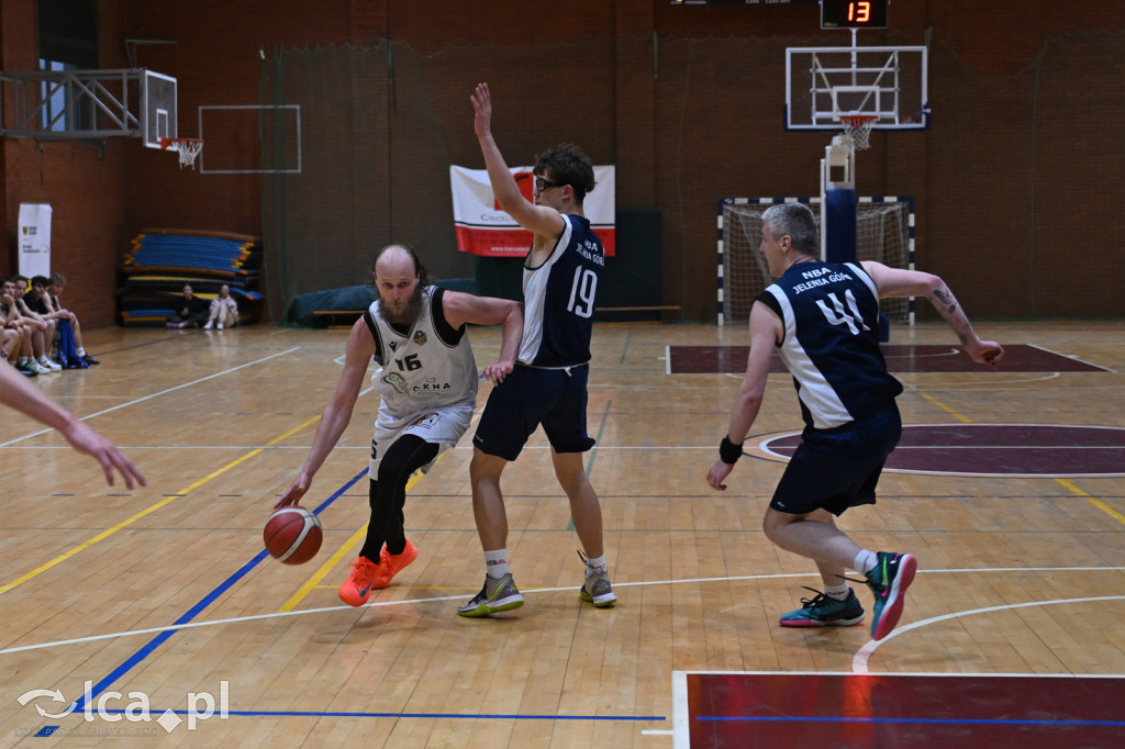 Dominacja Lwów na Piekarach – pewne zwycięstwo KS Basket Legnica