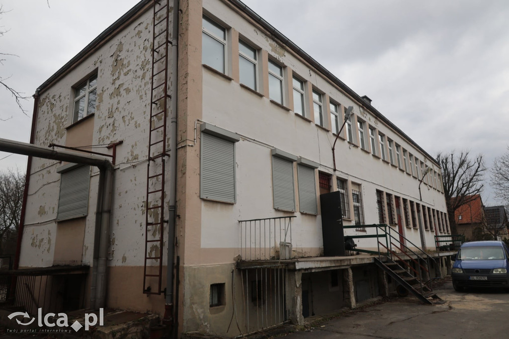 Budynek po OGM 2 idzie pod młotek