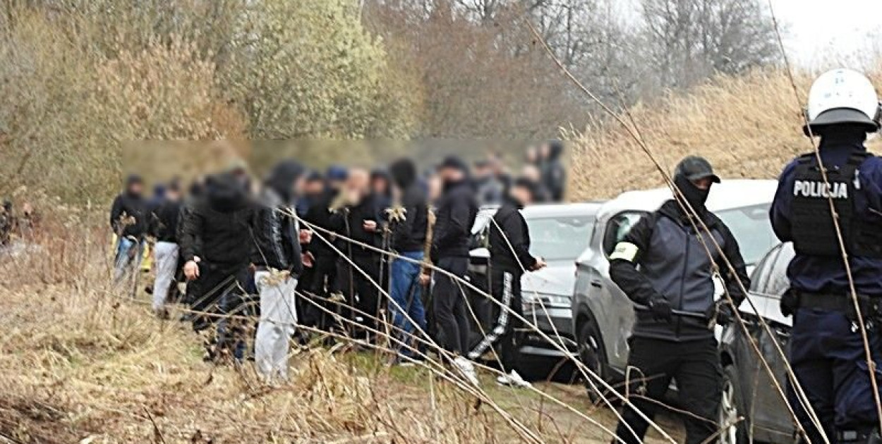 83 pseudokibiców czekało na starcie