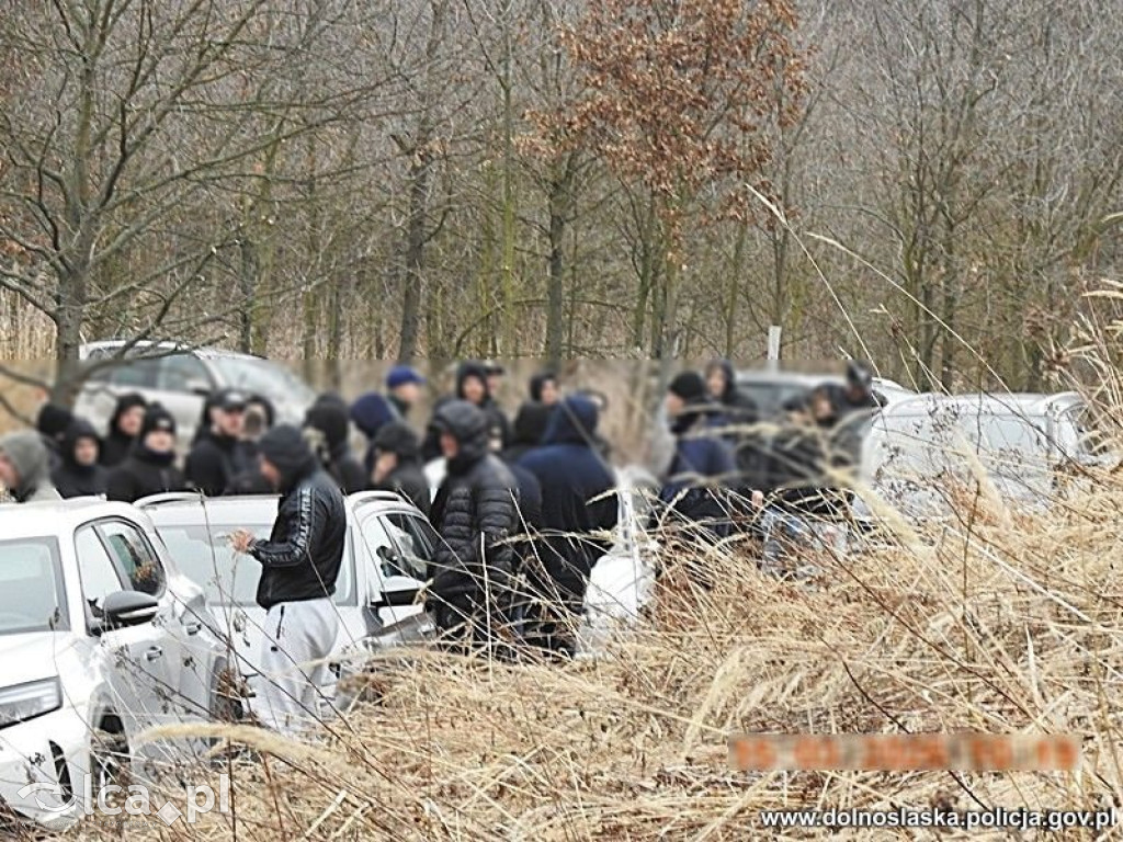 83 pseudokibiców czekało na starcie