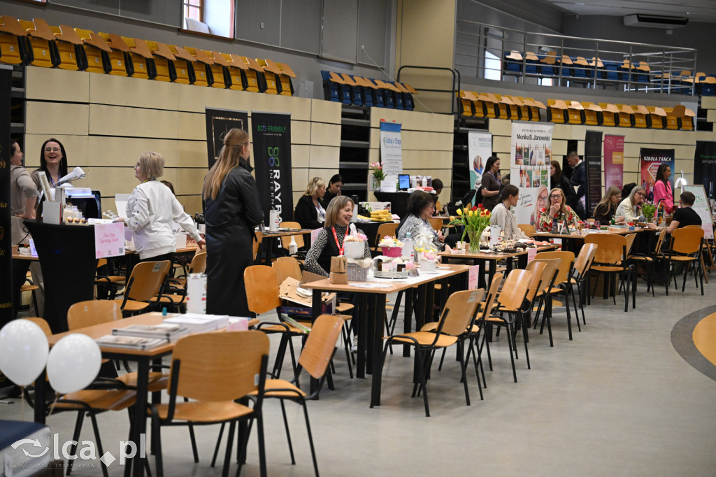 Przyszli i pomogli dwóm malym chłopcom