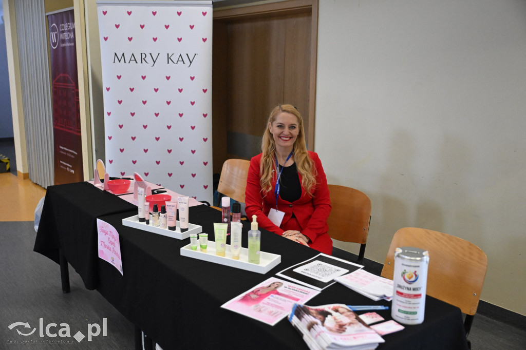 Przyszli i pomogli dwóm malym chłopcom