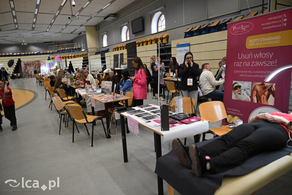 Przyszli i pomogli dwóm malym chłopcom