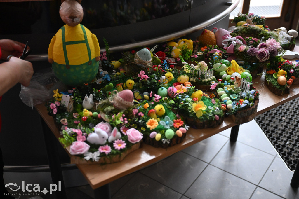 Przyszli i pomogli dwóm malym chłopcom