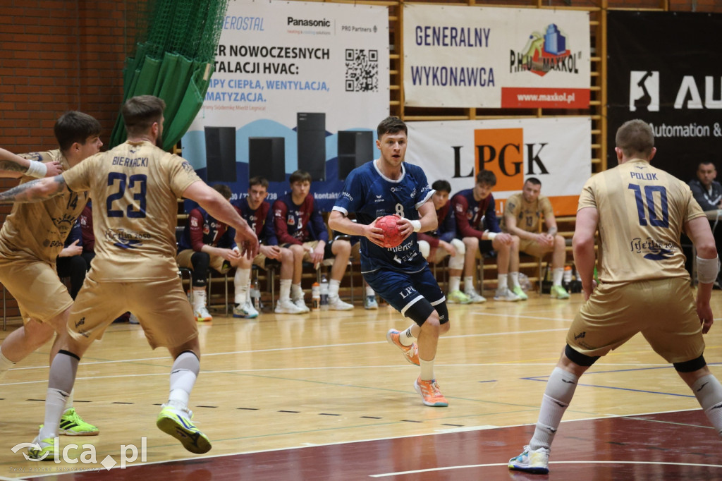 Siódemka Miedź Legnica rzuca wicelidera na kolana