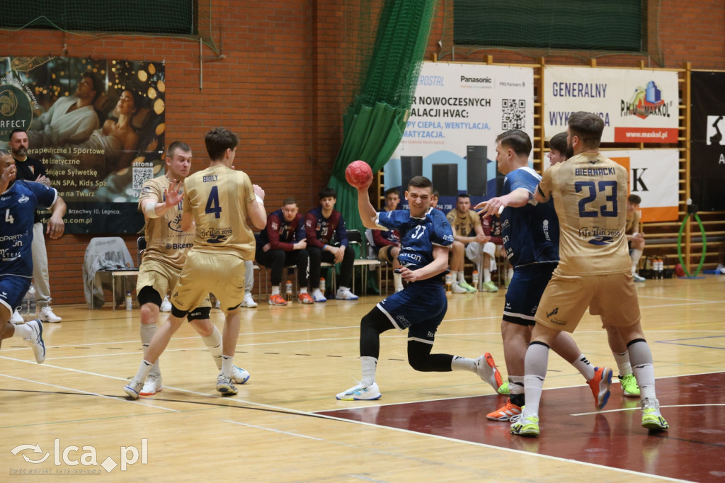 Siódemka Miedź Legnica rzuca wicelidera na kolana