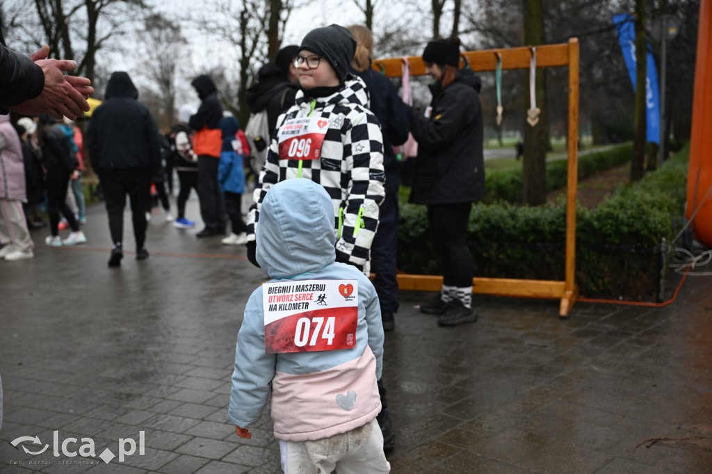 Pokonali kilometr dla „Otwórz Serce”