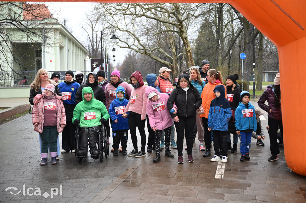 Pokonali kilometr dla „Otwórz Serce”