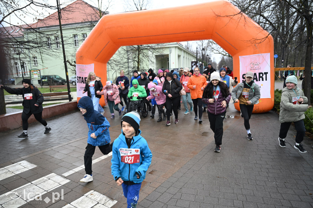 Pokonali kilometr dla „Otwórz Serce”