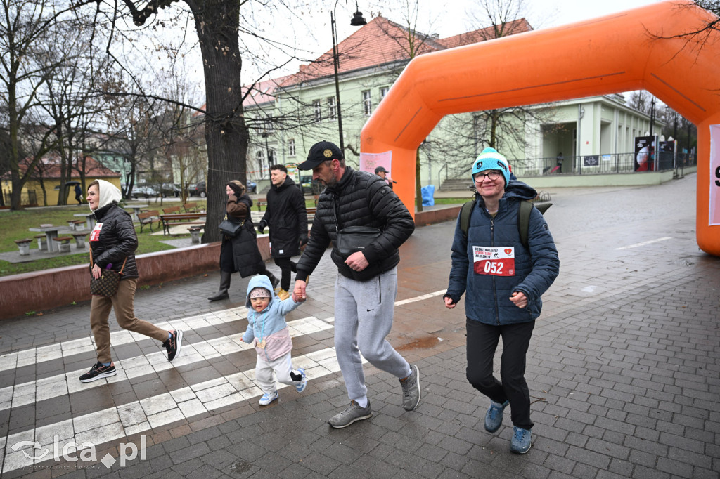 Pokonali kilometr dla „Otwórz Serce”