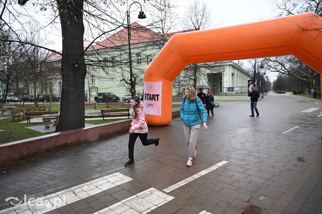 Pokonali kilometr dla „Otwórz Serce”