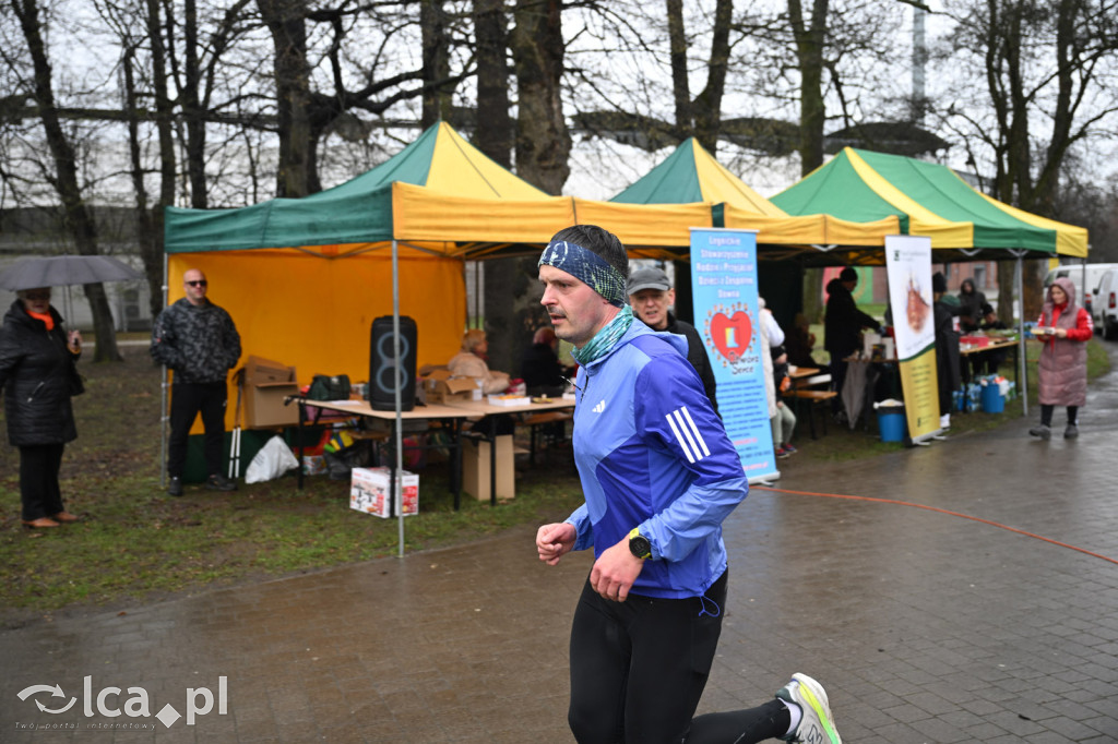 Pokonali kilometr dla „Otwórz Serce”