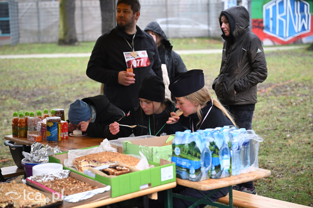Pokonali kilometr dla „Otwórz Serce”