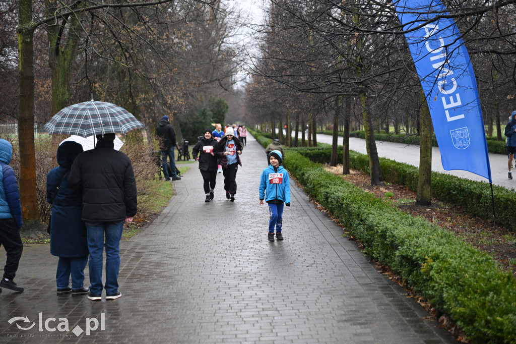Pokonali kilometr dla „Otwórz Serce”