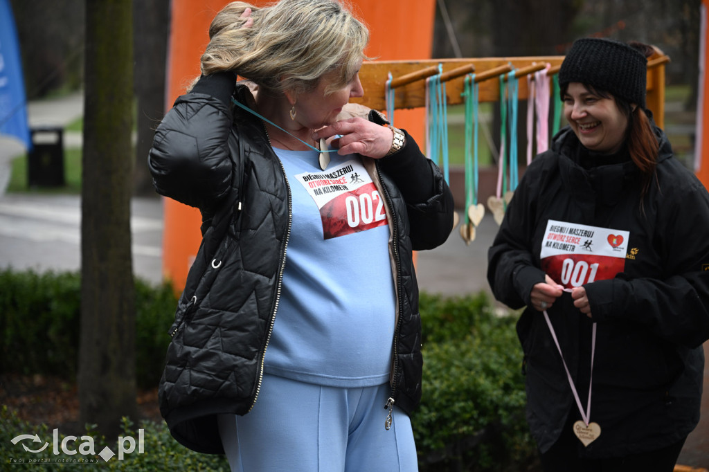 Pokonali kilometr dla „Otwórz Serce”