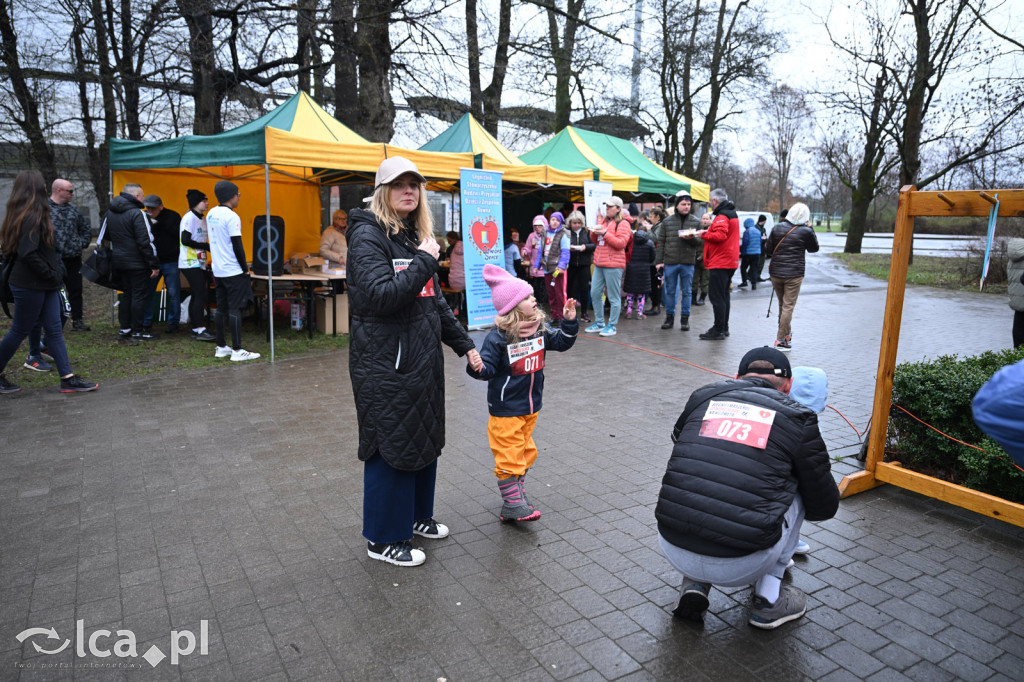 Pokonali kilometr dla „Otwórz Serce”