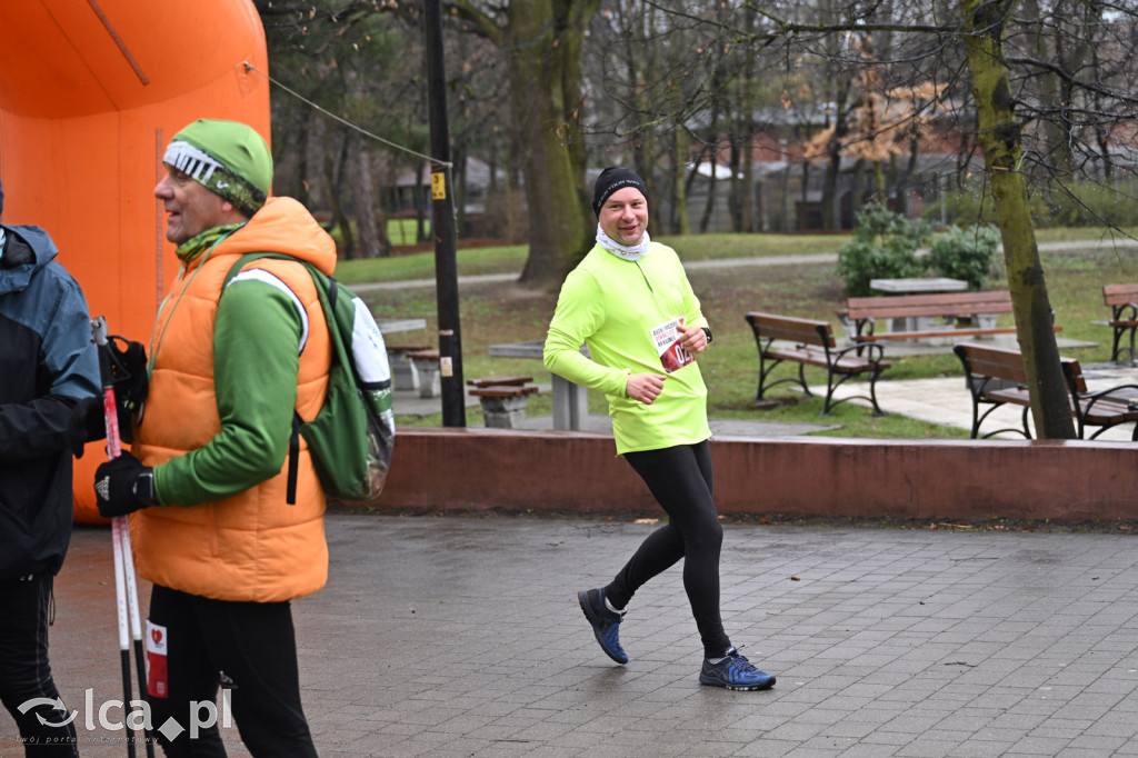 Pokonali kilometr dla „Otwórz Serce”