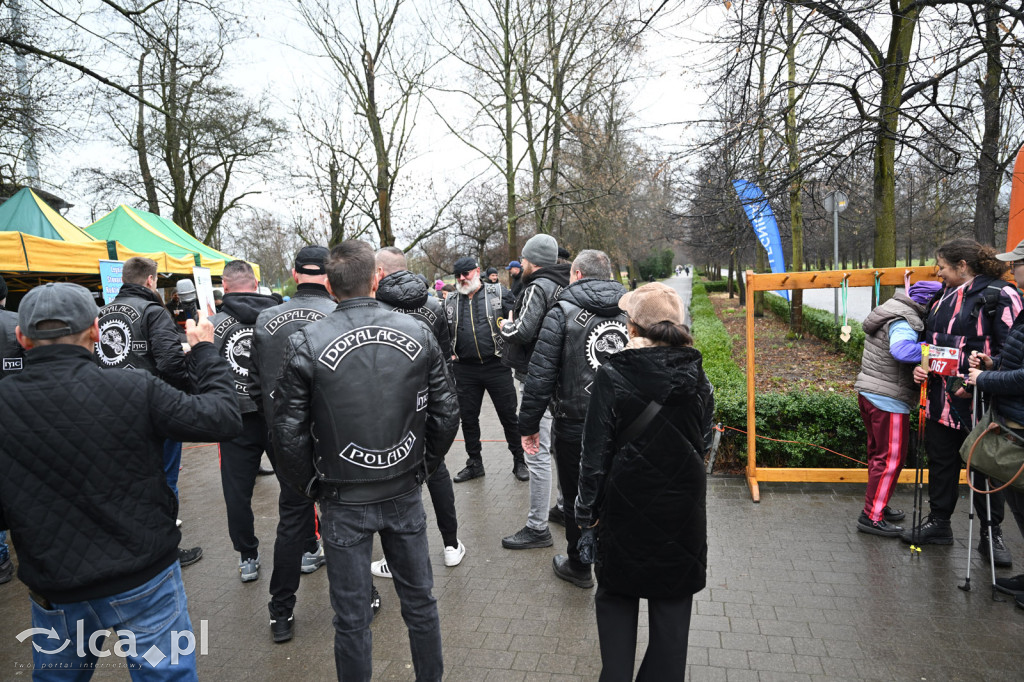 Pokonali kilometr dla „Otwórz Serce”