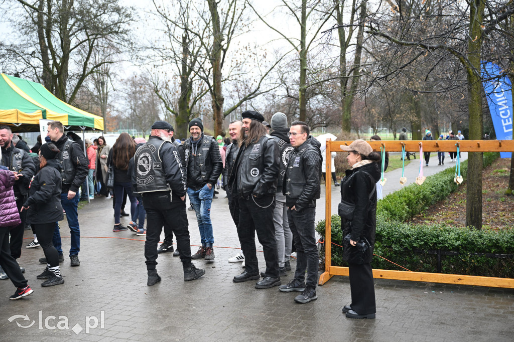 Pokonali kilometr dla „Otwórz Serce”