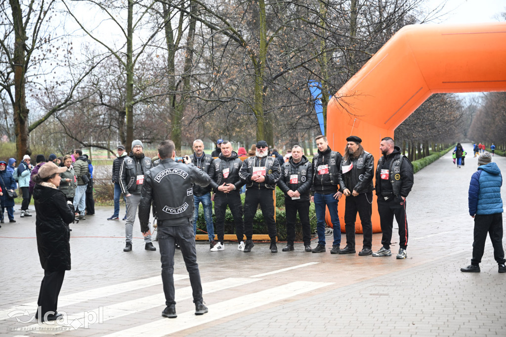 Pokonali kilometr dla „Otwórz Serce”