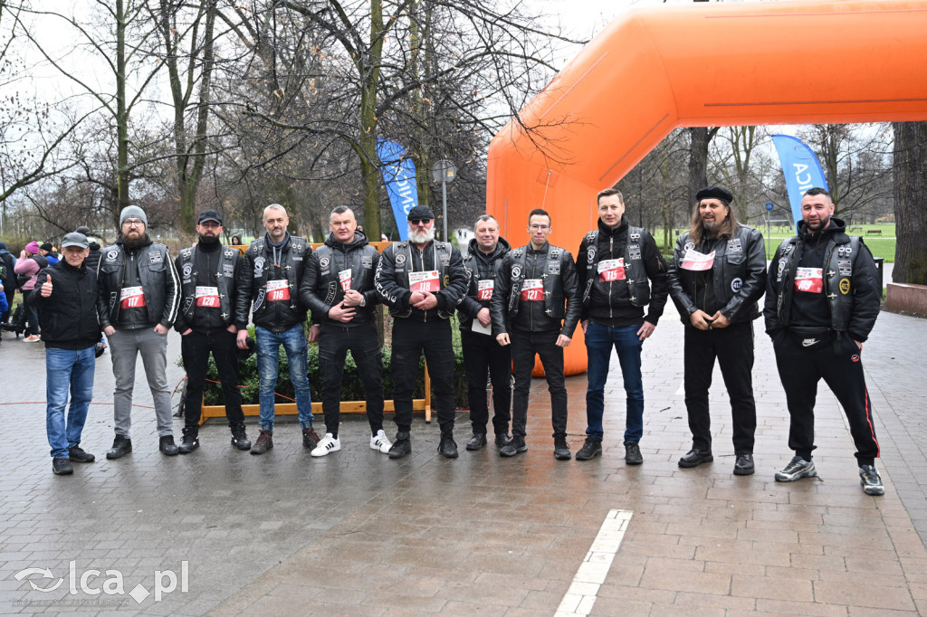 Pokonali kilometr dla „Otwórz Serce”