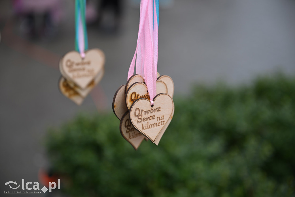 Pokonali kilometr dla „Otwórz Serce”