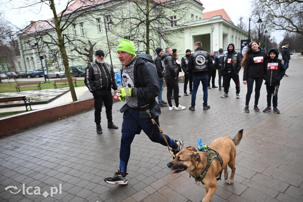 Pokonali kilometr dla „Otwórz Serce”