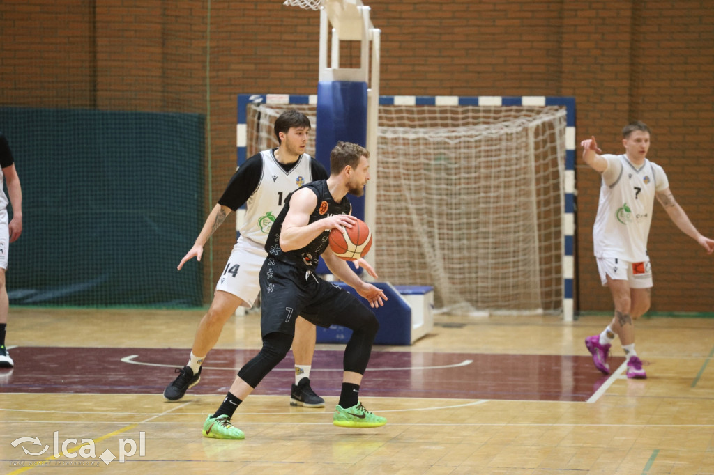 Dominacja na parkiecie KS Basket Legnica