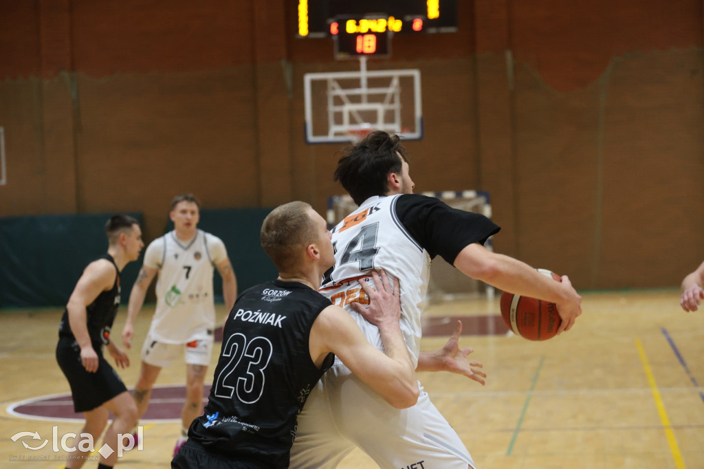 Dominacja na parkiecie KS Basket Legnica