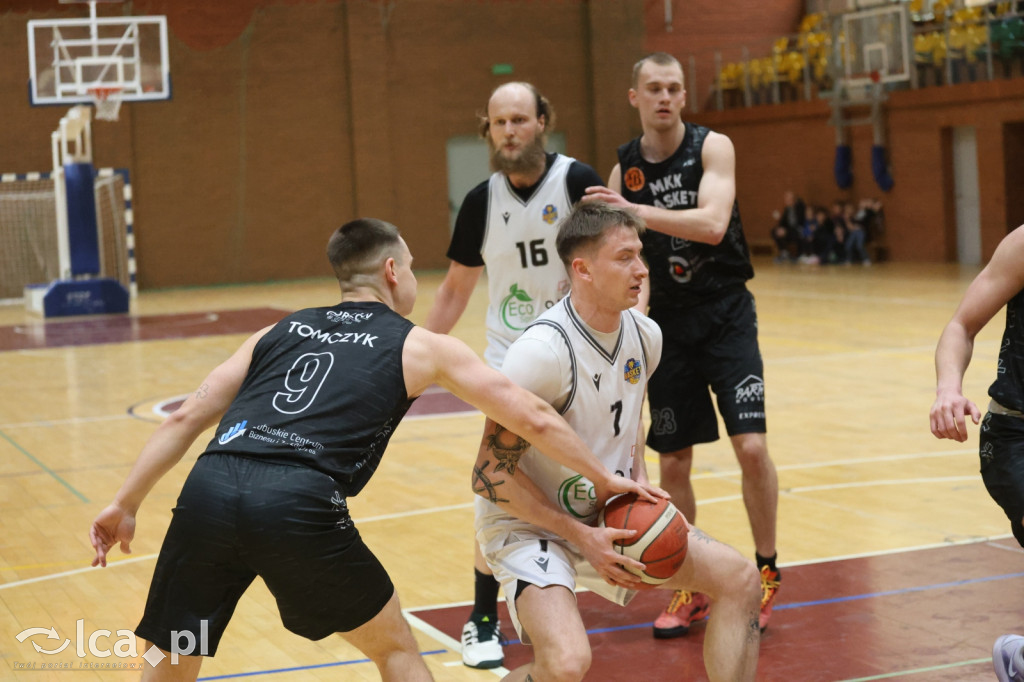 Dominacja na parkiecie KS Basket Legnica