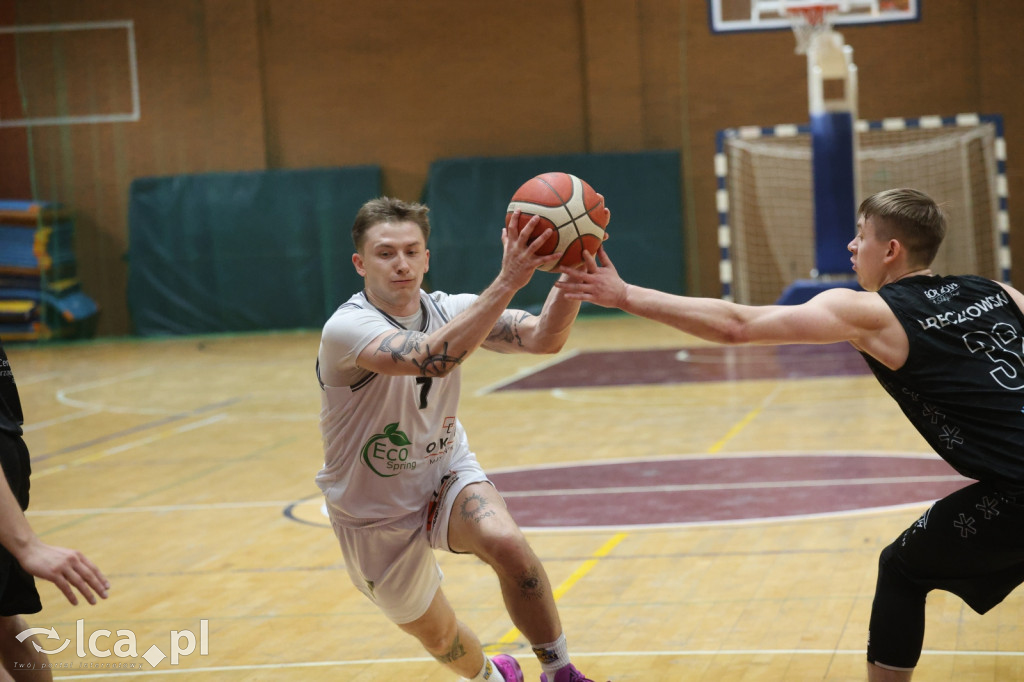 Dominacja na parkiecie KS Basket Legnica