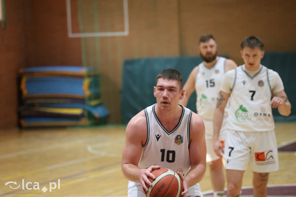 Dominacja na parkiecie KS Basket Legnica