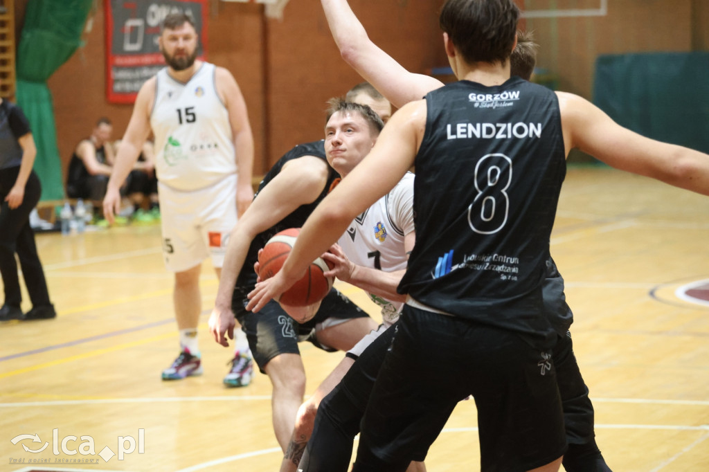 Dominacja na parkiecie KS Basket Legnica
