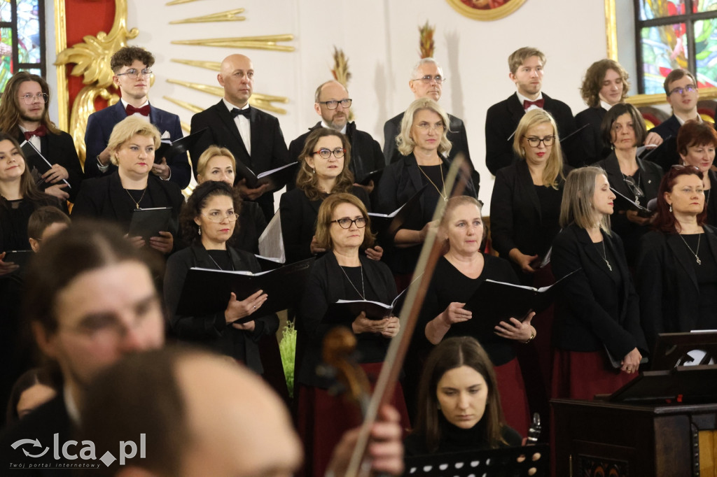 Magia w każdym dźwięku i wypełniony kościół