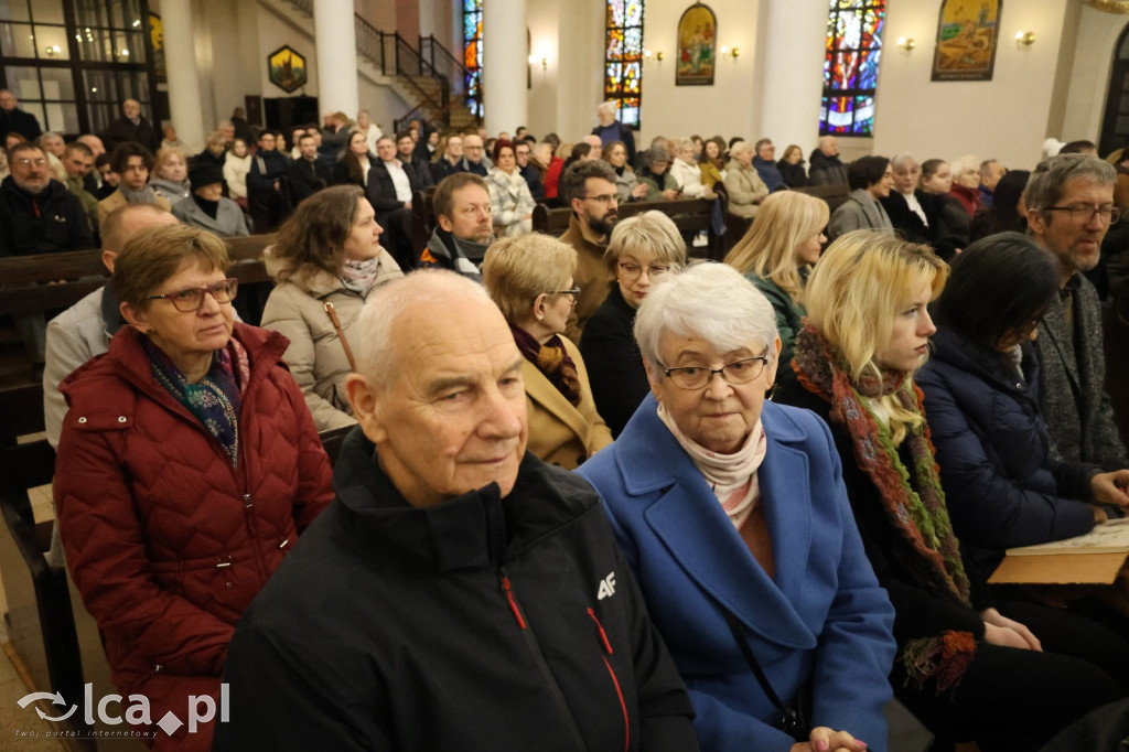Magia w każdym dźwięku i wypełniony kościół