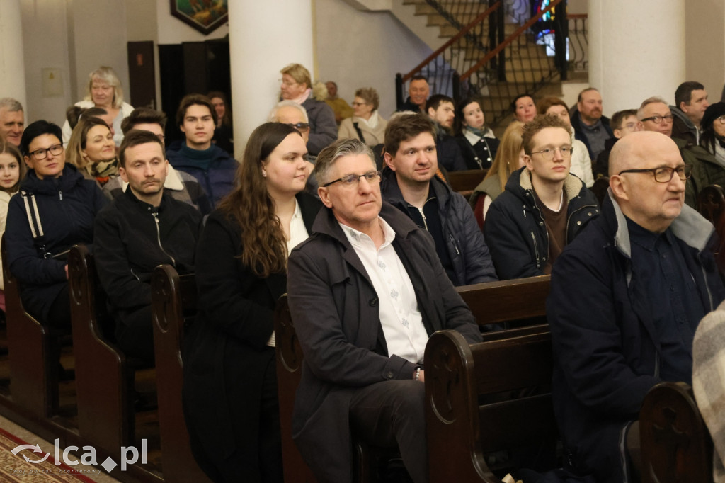 Magia w każdym dźwięku i wypełniony kościół