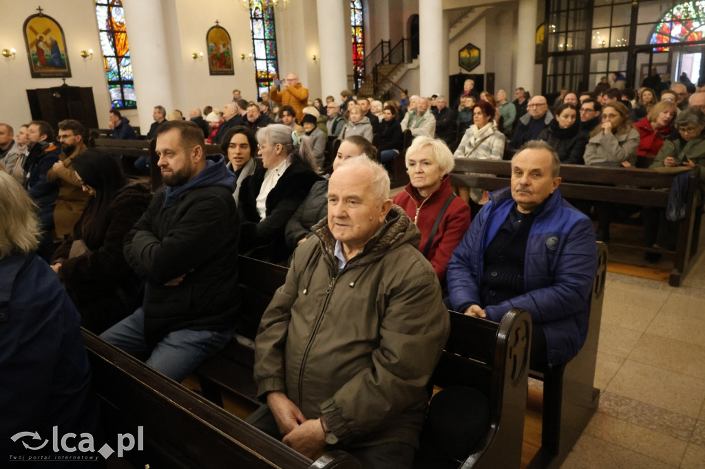 Magia w każdym dźwięku i wypełniony kościół