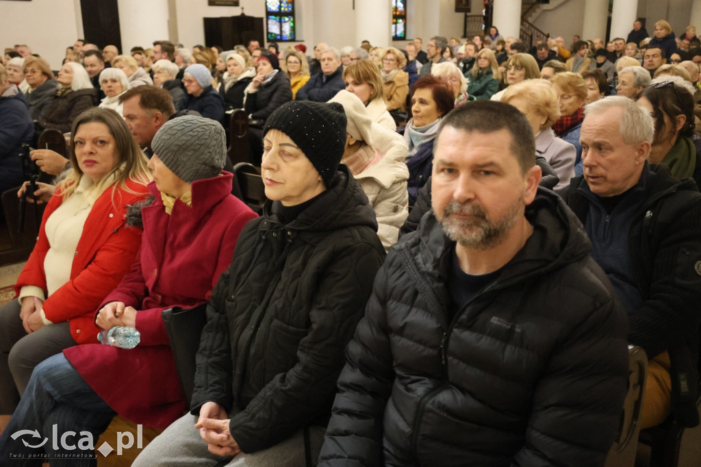 Magia w każdym dźwięku i wypełniony kościół