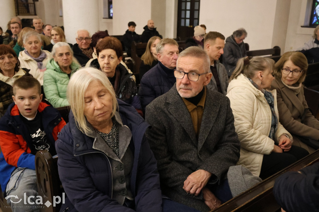 Magia w każdym dźwięku i wypełniony kościół