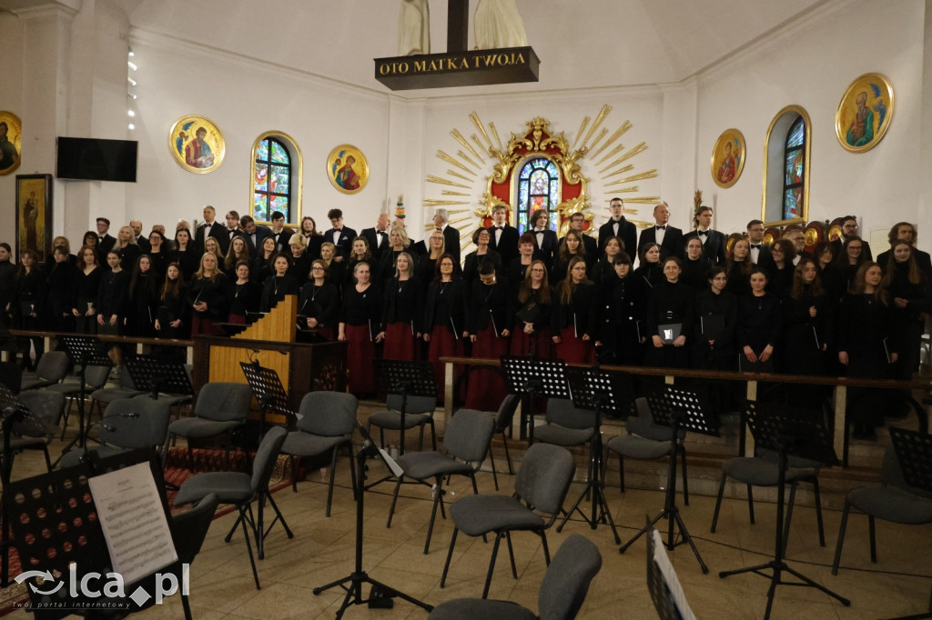 Magia w każdym dźwięku i wypełniony kościół