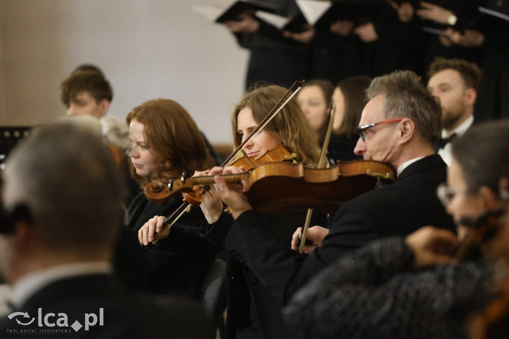 Magia w każdym dźwięku i wypełniony kościół