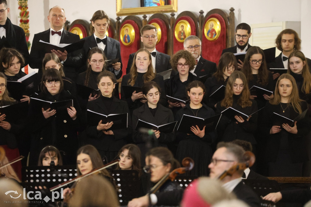 Magia w każdym dźwięku i wypełniony kościół