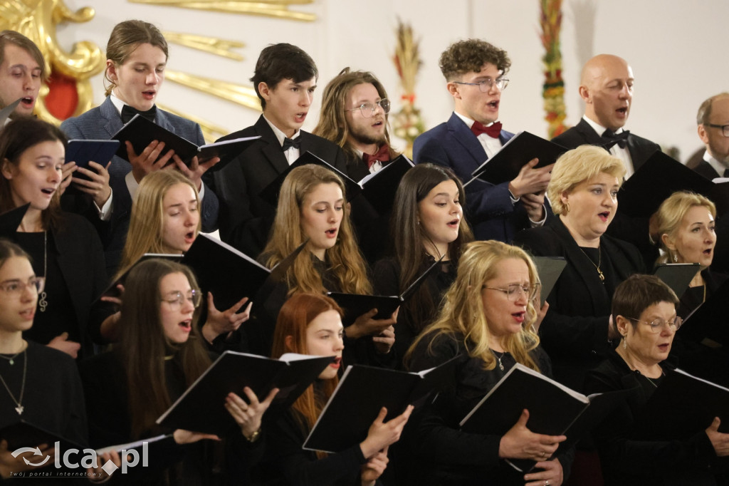 Magia w każdym dźwięku i wypełniony kościół