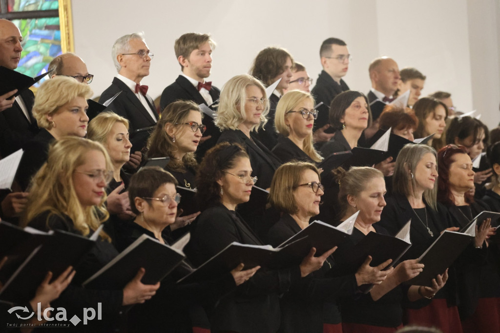Magia w każdym dźwięku i wypełniony kościół