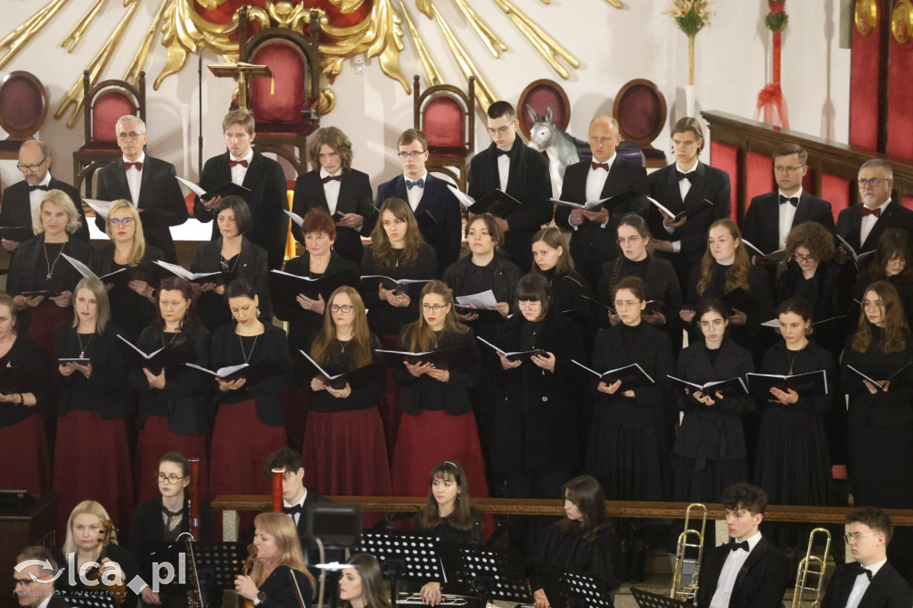 Magia w każdym dźwięku i wypełniony kościół