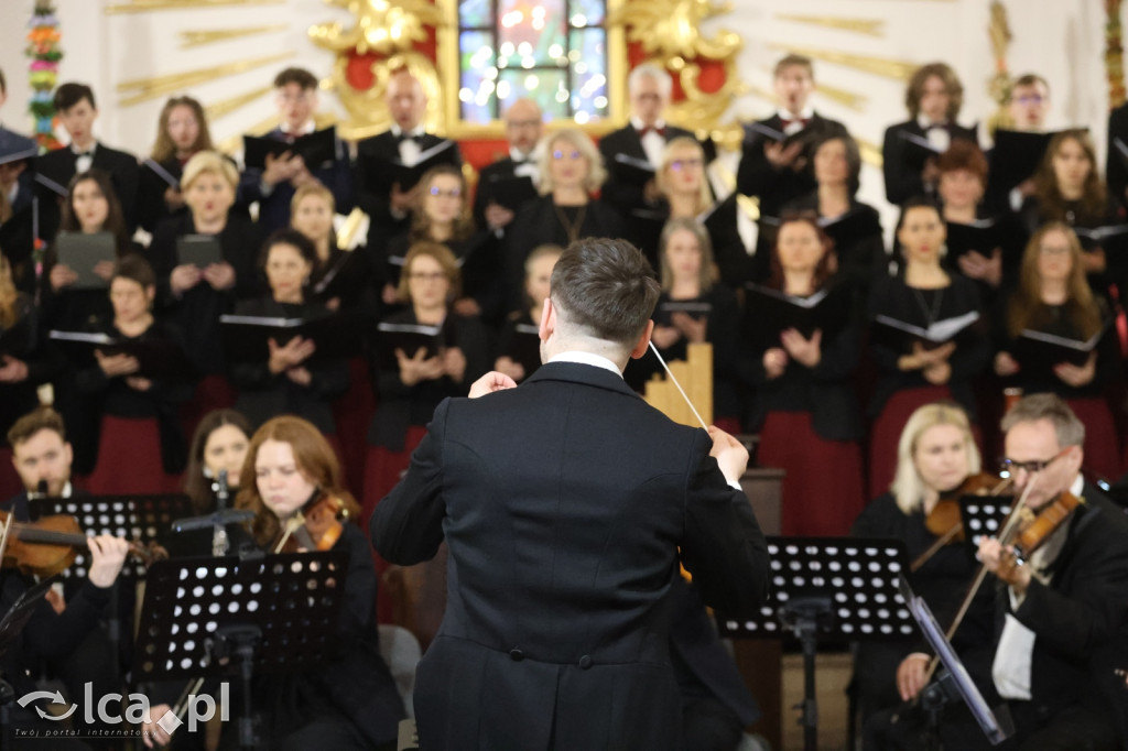 Magia w każdym dźwięku i wypełniony kościół
