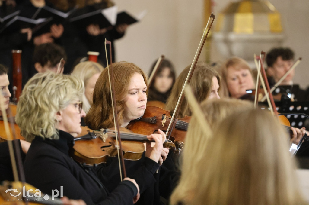 Magia w każdym dźwięku i wypełniony kościół