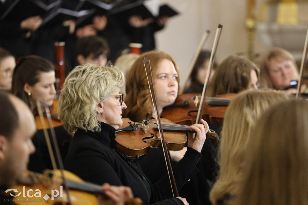 Magia w każdym dźwięku i wypełniony kościół