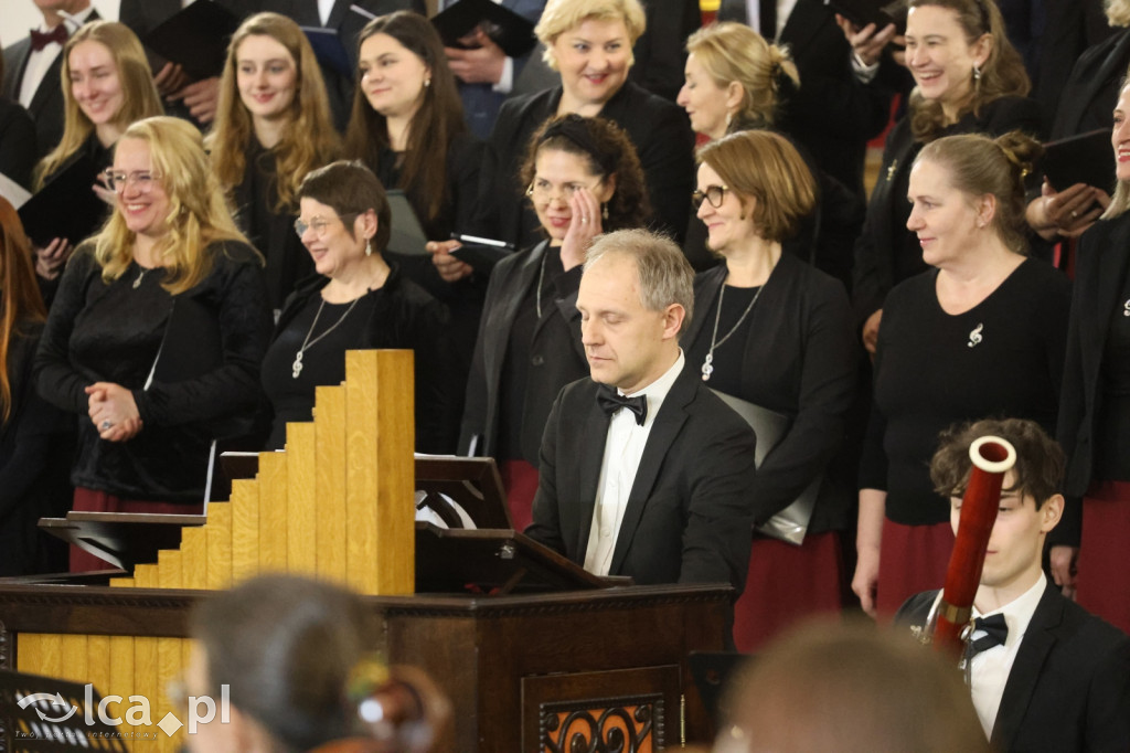 Magia w każdym dźwięku i wypełniony kościół